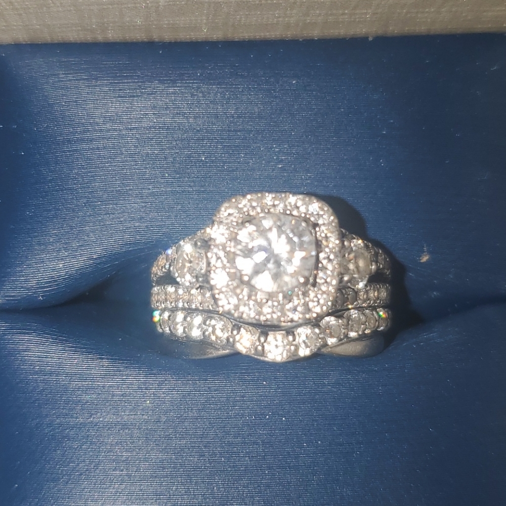 2.0 CTTW Natural Diamond Engagement ring & wedding band